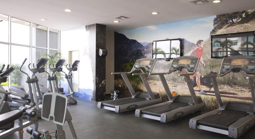 Tryp By Wyndham Guayaquil Airport Hotel Exterior photo The gym at the hotel