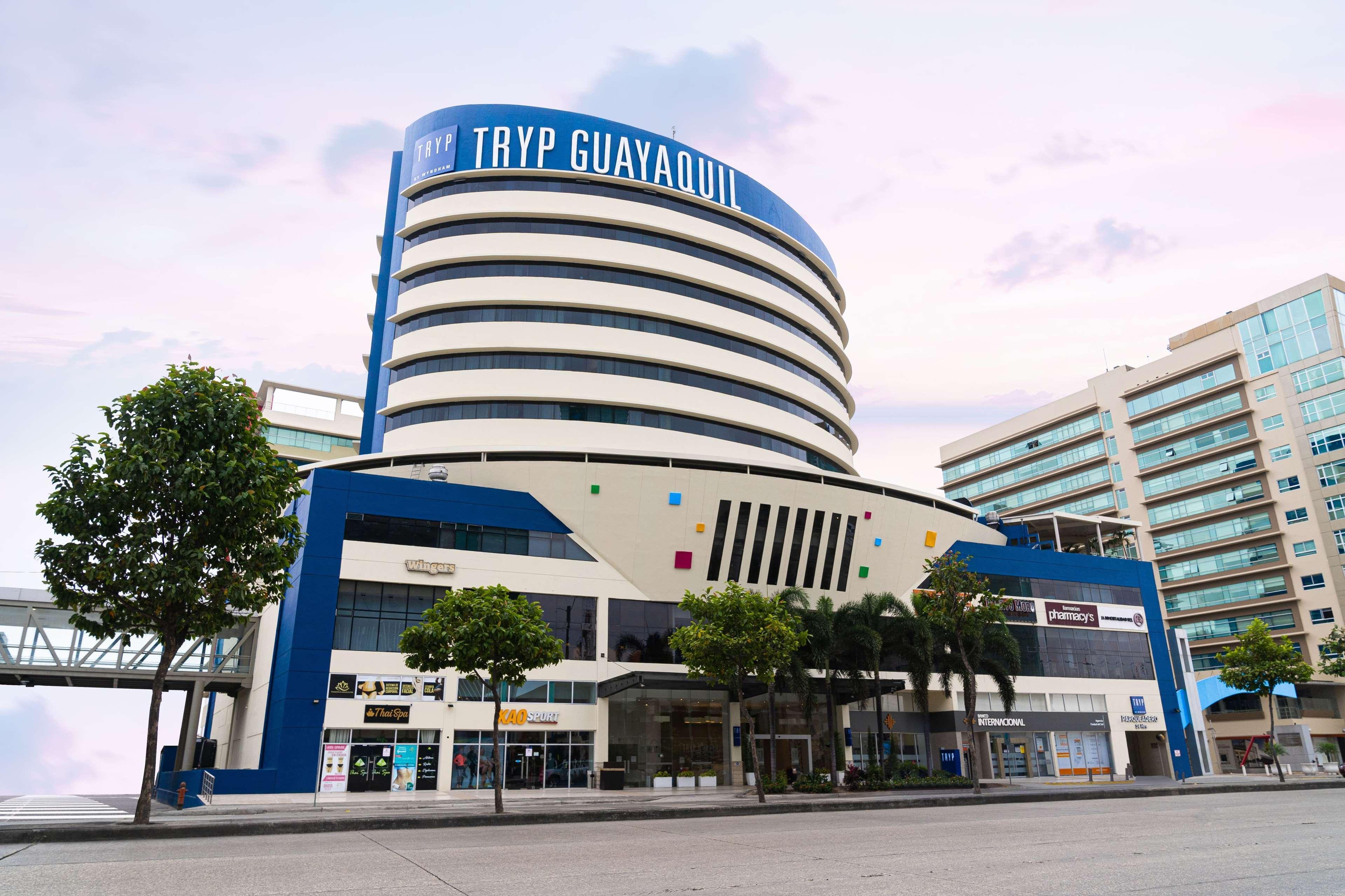 Tryp By Wyndham Guayaquil Airport Hotel Exterior photo Guayaquil Convention Center